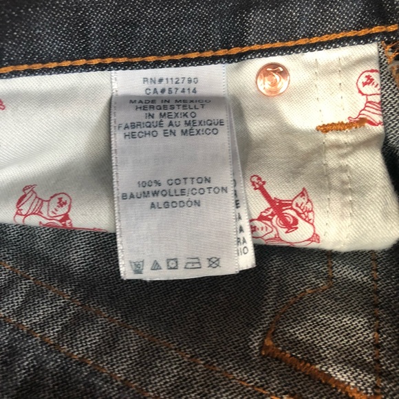 True Religion Cut Off Shorts - Picture 4 of 4